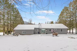 94 Corliss Ln, Colebrook, NH 03576 - Photo 5