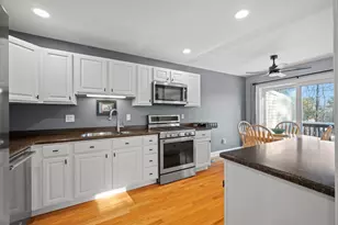 25 Lilac Lane, Newmarket, NH 03857 - Photo 9