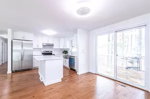 6 Lamplighter Dr, Nashua, NH 03064 - Photo 5