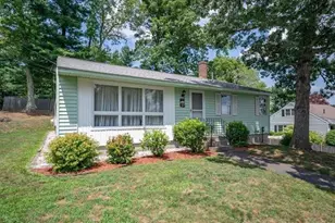 21 Sims St, Nashua, NH 03063 - Photo 1