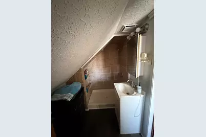 20 Baker Street, Dover, NH 03820 - Photo 17