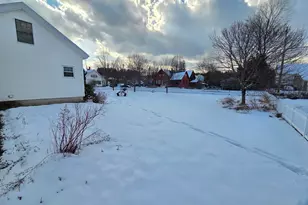 25 Pleasant St, Farmington, NH 03835 - Photo 7