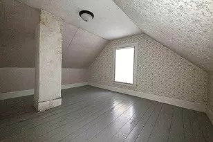 25 Pleasant St, Farmington, NH 03835 - Photo 33