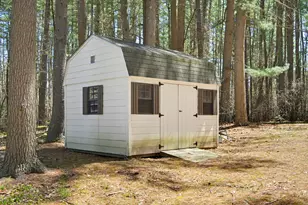 10 Woodburn Rd, Litchfield, NH 03052 - Photo 9