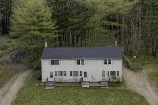 10 Woodburn Rd, Litchfield, NH 03052 - Photo 3