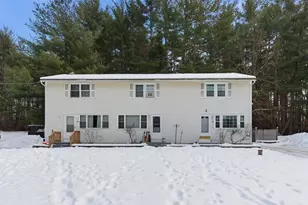 10 Woodburn Rd, Litchfield, NH 03052 - Photo 3
