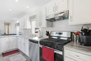65 Caddy Dr, Salem, NH 03079 - Photo 17