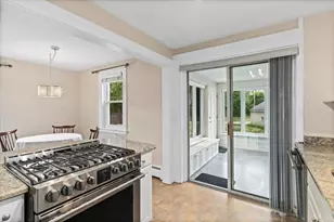 13 Perry Ave, Nashua, NH 03060 - Photo 5