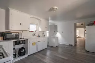 14 Pleasant St, Nashua, NH 03060 - Photo 17