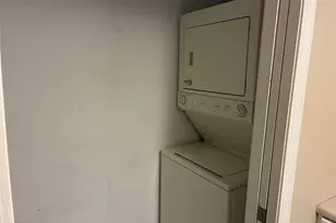 14 Crestview Cir, Londonderry, NH 03053 - Photo 11