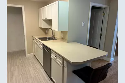 14 Crestview Circle #160, Londonderry, NH 03053 - Photo 3