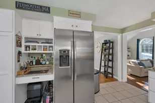 1 Treaty Ct, Sandown, NH 03873 - Photo 5