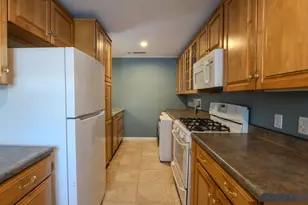 143 Hilltop Pl, New London, NH 03257 - Photo 5