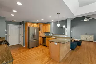 19 Sheffield St, Hudson, NH 03051 - Photo 17