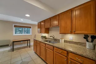 19 Sheffield St, Hudson, NH 03051 - Photo 33