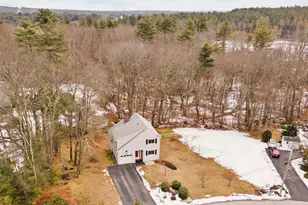 4 Mcquade Brook Rd, Bedford, NH 03110 - Photo 39