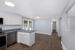 110 Main St, Sandown, NH 03873 - Photo 13