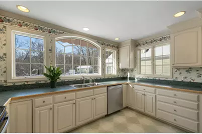 36 Prescott Heights Road, Hooksett, NH 03106 - Photo 9