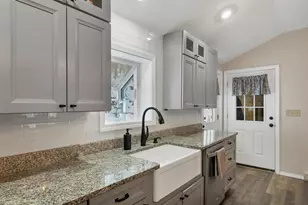 11 E Dunbarton Rd, Goffstown, NH 03045 - Photo 13