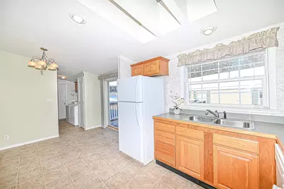 66 Sunset Way, Manchester, NH 03104 - Photo 11