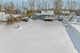 102 Elm St, Epping, NH 03042 - Photo 9