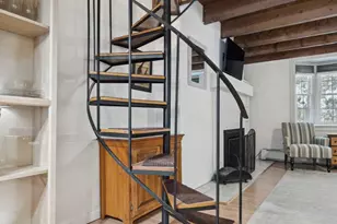 574 Willard Rd, Hartford, VT 05001 - Photo 5