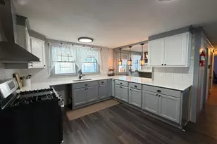 10 Swan St, Winchester, NH 03470 - Photo 5