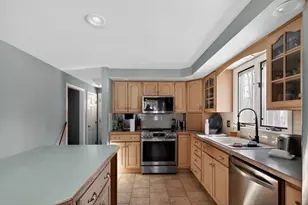 35 Winterhill Rd, Goffstown, NH 03045 - Photo 3