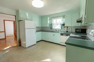 23 Currier Ave, Peterborough, NH 03458 - Photo 3