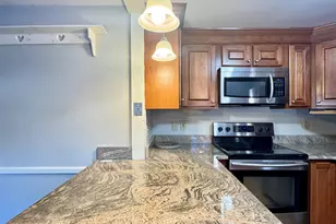 264 North St, Manchester, NH 03104 - Photo 11