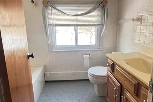 264 North St, Manchester, NH 03104 - Photo 39