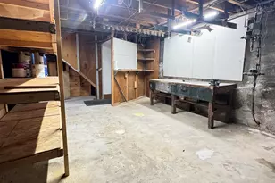 264 North St, Manchester, NH 03104 - Photo 53