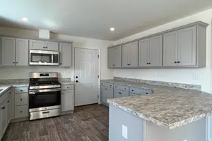 18-B Wildflower Ln, Plymouth, NH 03264 - Photo 21