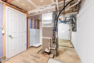 3 Copperfield Ln, Londonderry, NH 03053 - Photo 49