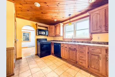 405 Main Street, Derby, VT 05829 - Photo 31