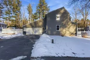 7 Bradford St, Nashua, NH 03063 - Photo 49