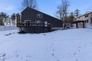 7 Bradford St, Nashua, NH 03063 - Photo 5