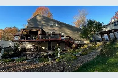 7 Bradford Street, Nashua, NH 03063 - Photo 3