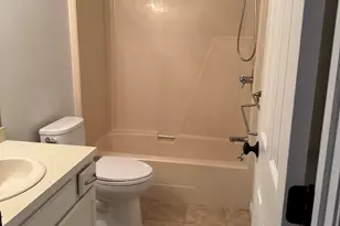 414 Springbrook Cir, Portsmouth, NH 03801 - Photo 19