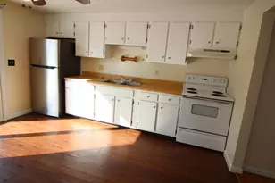90 Franklin St, Derry, NH 03038 - Photo 5