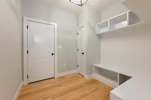 12 Robin Wy, Chester, NH 03036 - Photo 3