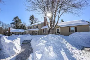 7 Colonial Square, Peterborough, NH 03458 - Photo 3