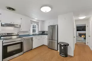 38 Lynnewood Rd, Laconia, NH 03246 - Photo 17