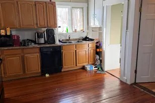 35 Foster St, Keene, NH 03431 - Photo 5