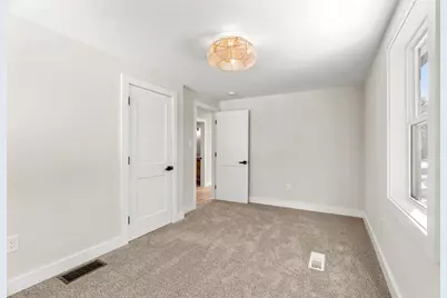 40 Hillside Avenue, Derry, NH 03038 - Photo 31