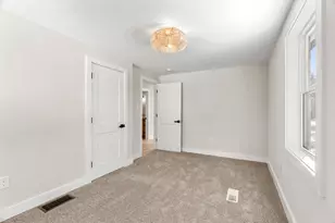40 Hillside Ave, Derry, NH 03038 - Photo 31