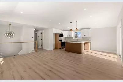 40 Hillside Avenue, Derry, NH 03038 - Photo 9