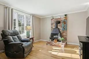 143 Walnut Ave, North Hampton, NH 03862 - Photo 9