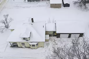 127 Belvidere St, Laconia, NH 03246 - Photo 5