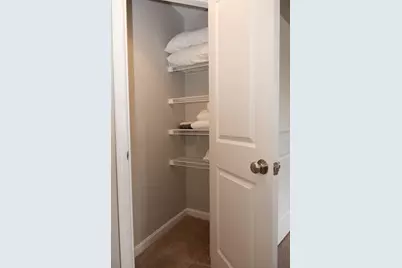 1124 South Mammoth Road, Manchester, NH 03109 - Photo 17